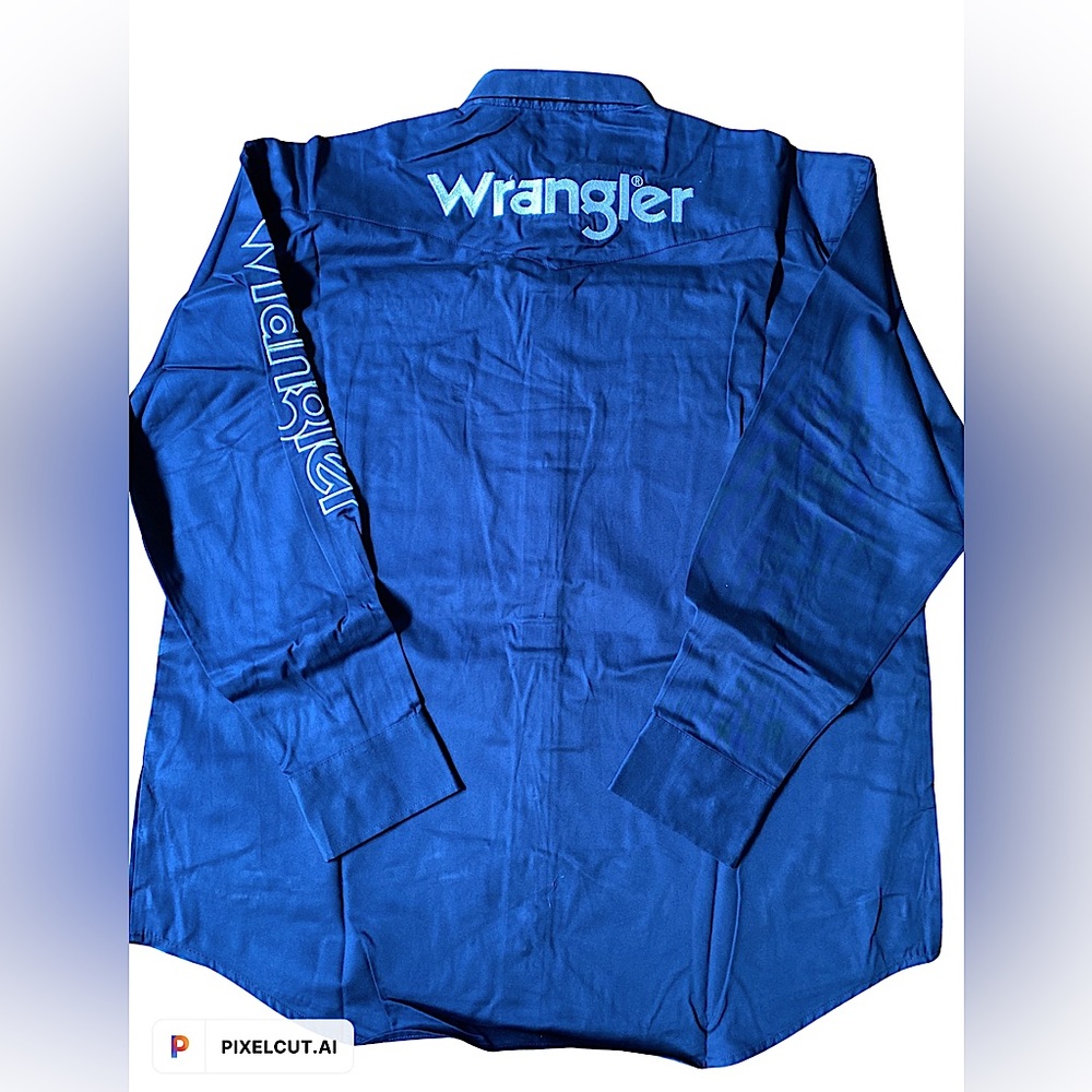 New Wrangler, Navy, white logo men’s shirt.